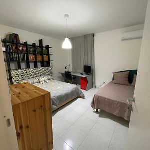Camera standard con letto king size